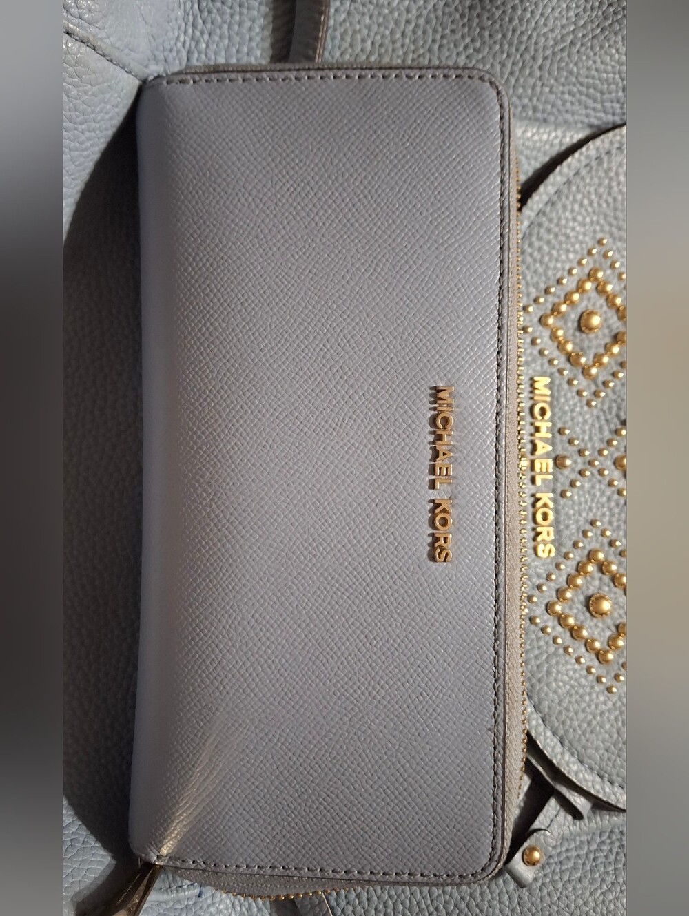 Michael Kors Zip Around Wallet